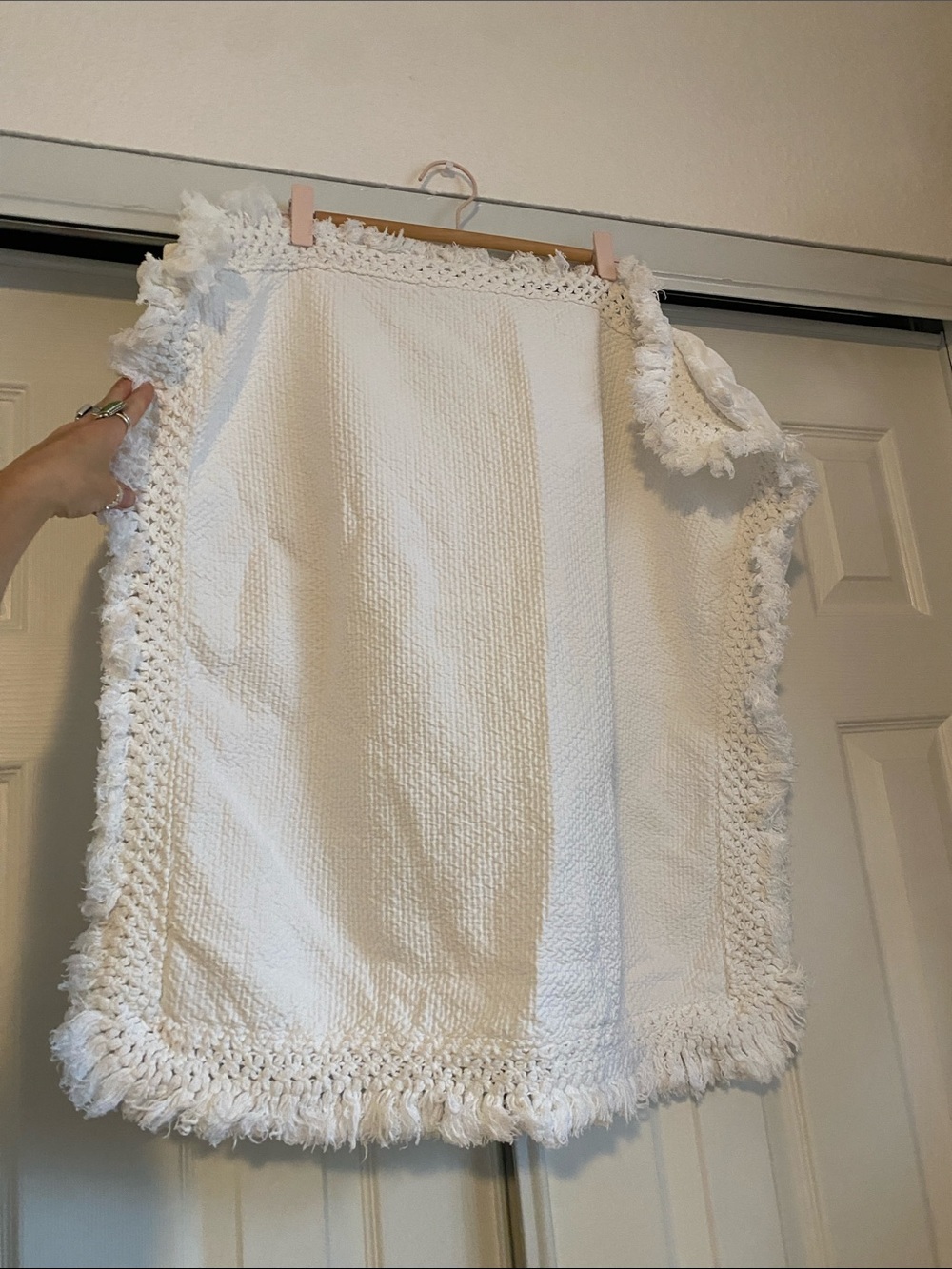 🤍 Anthropologie Square Pillowcase Set Crochet Fringe Edge 26” x 26”